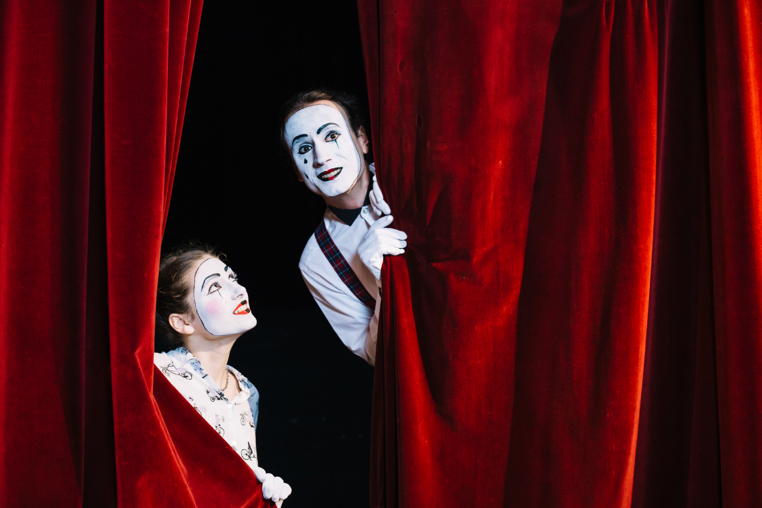 การแสดงละครเวที